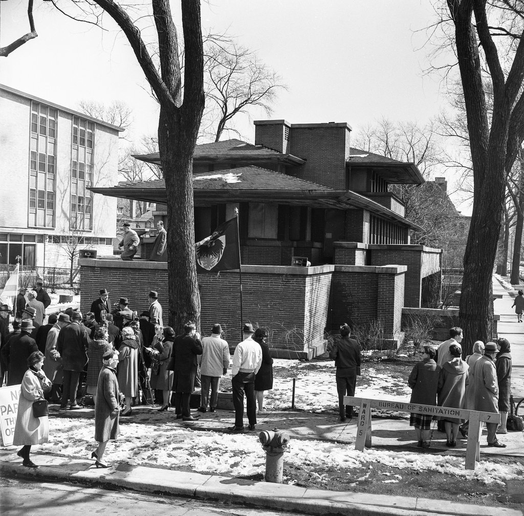 Dedication of the Frederick C. Robie House - Chicago Sun-Times