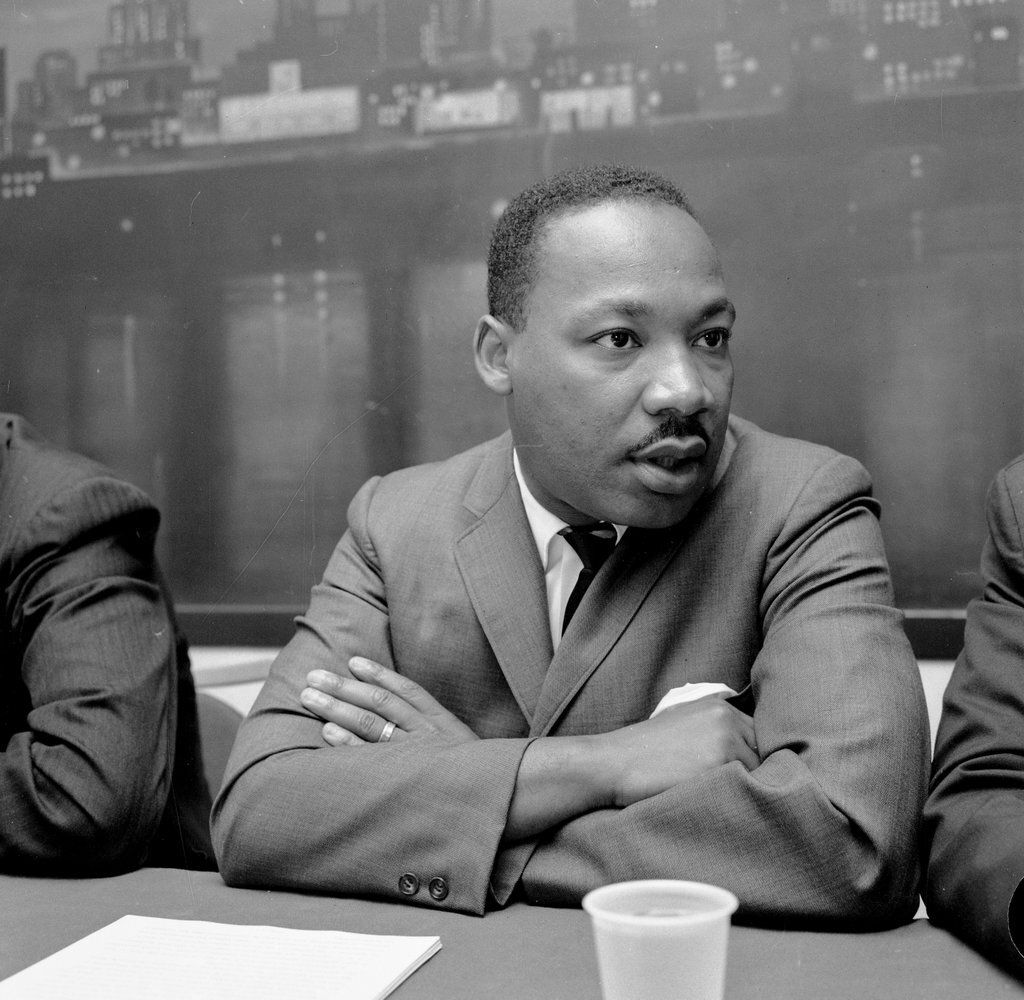 Dr. Martin Luther King Jr. at the Sherman House - Chicago Sun-Times