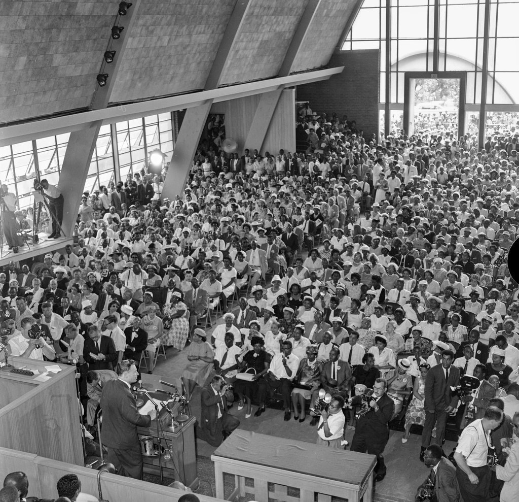Governor Nelson Rockefeller speaking at NAACP rally - Chicago Sun-Times