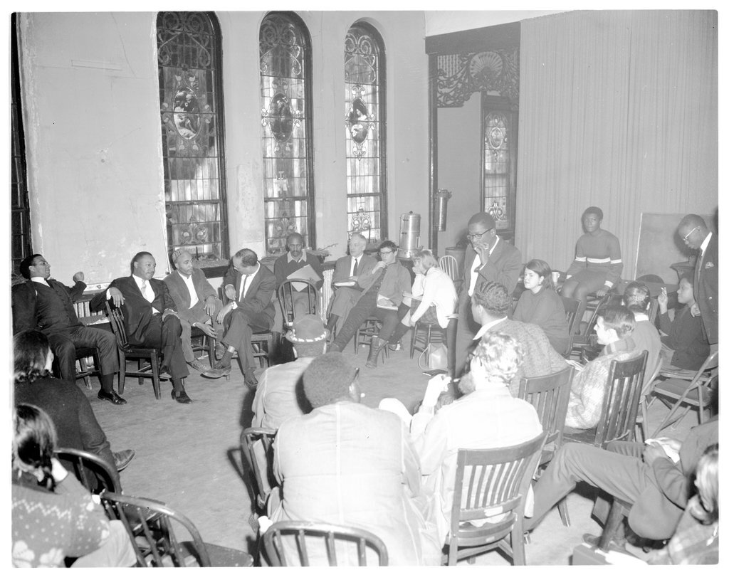 Chicago Freedom Movement mass meeting at Warren Avenue Congregational Church - Chicago Sun-Times
