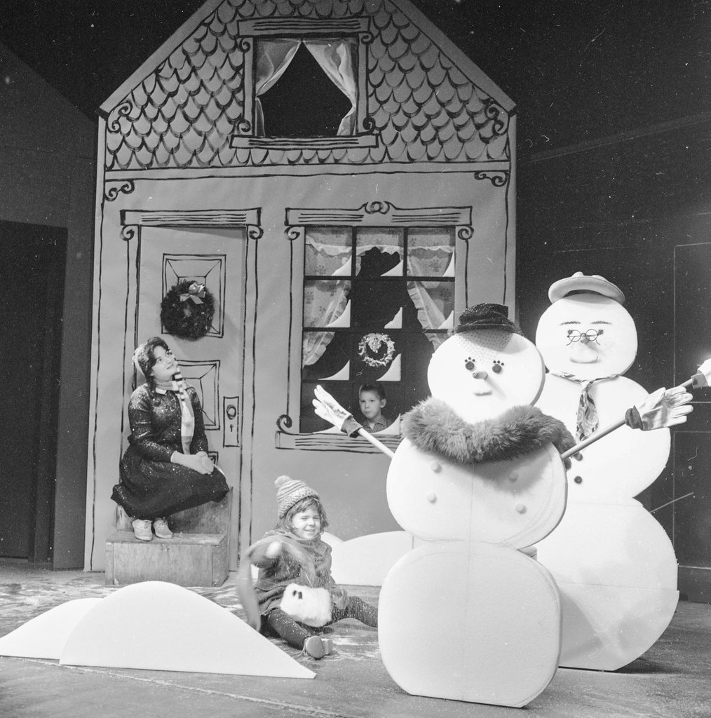 Christmas Card skit at The Second City - Chicago Sun-Times