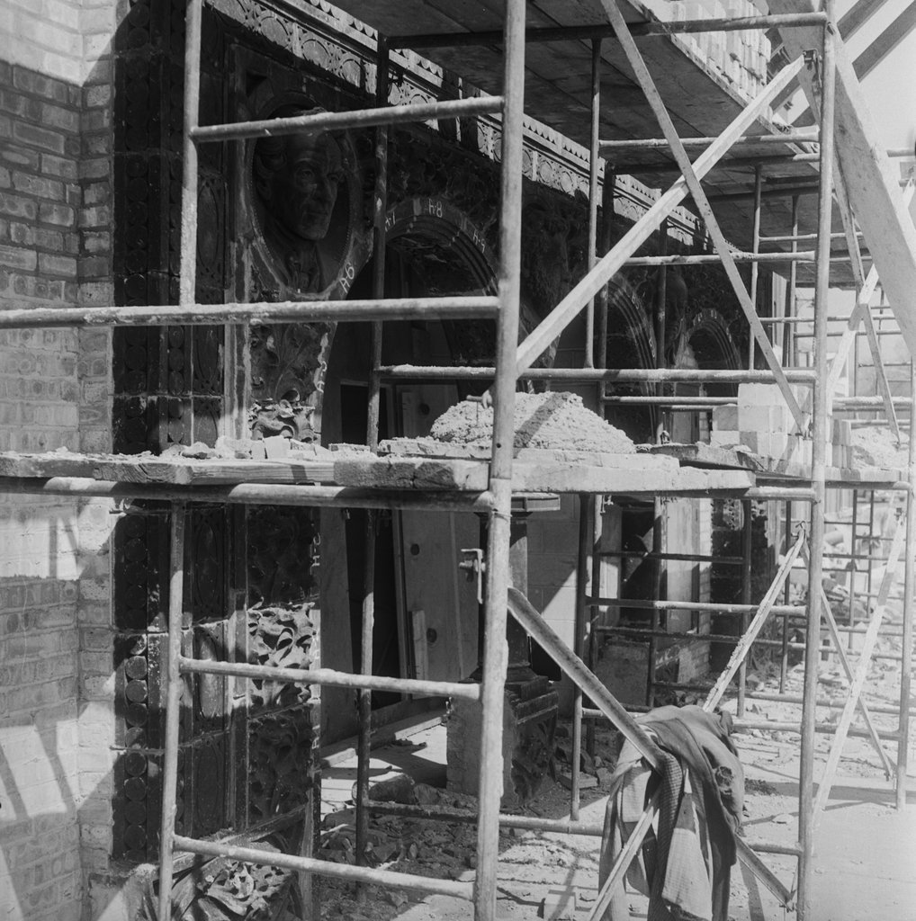 Construction at The Second City - Chicago Sun-Times