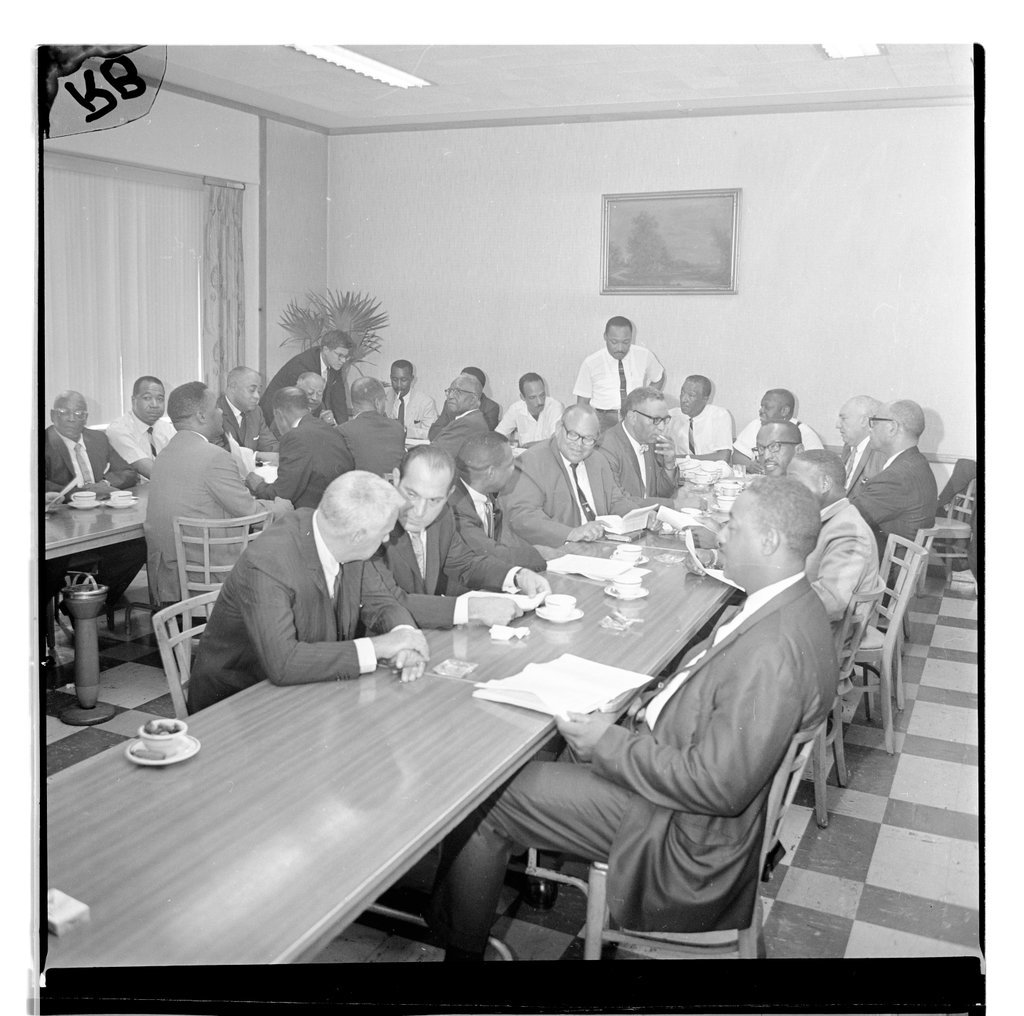 Dr. Martin Luther King Jr. at meeting for open housing march - Chicago Sun-Times
