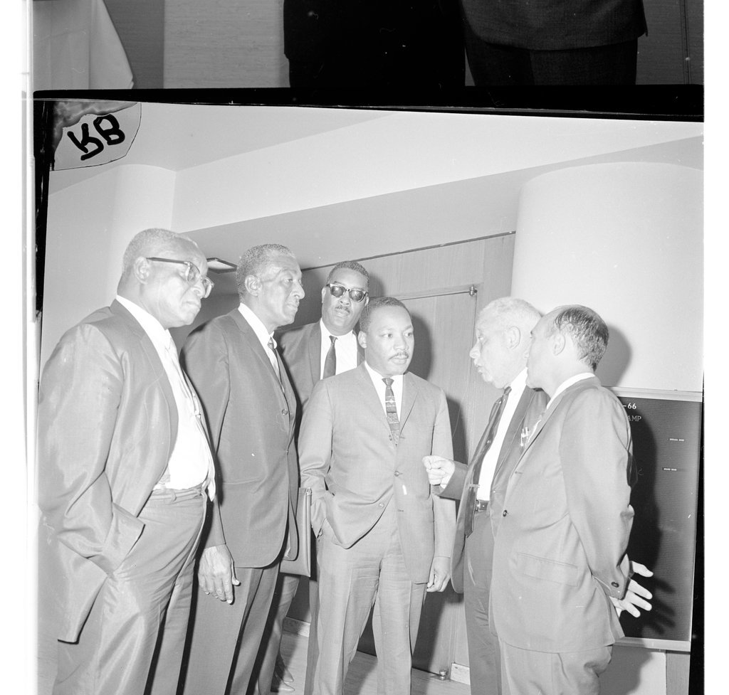 Dr. Martin Luther King Jr. at meeting for open housing march - Chicago Sun-Times