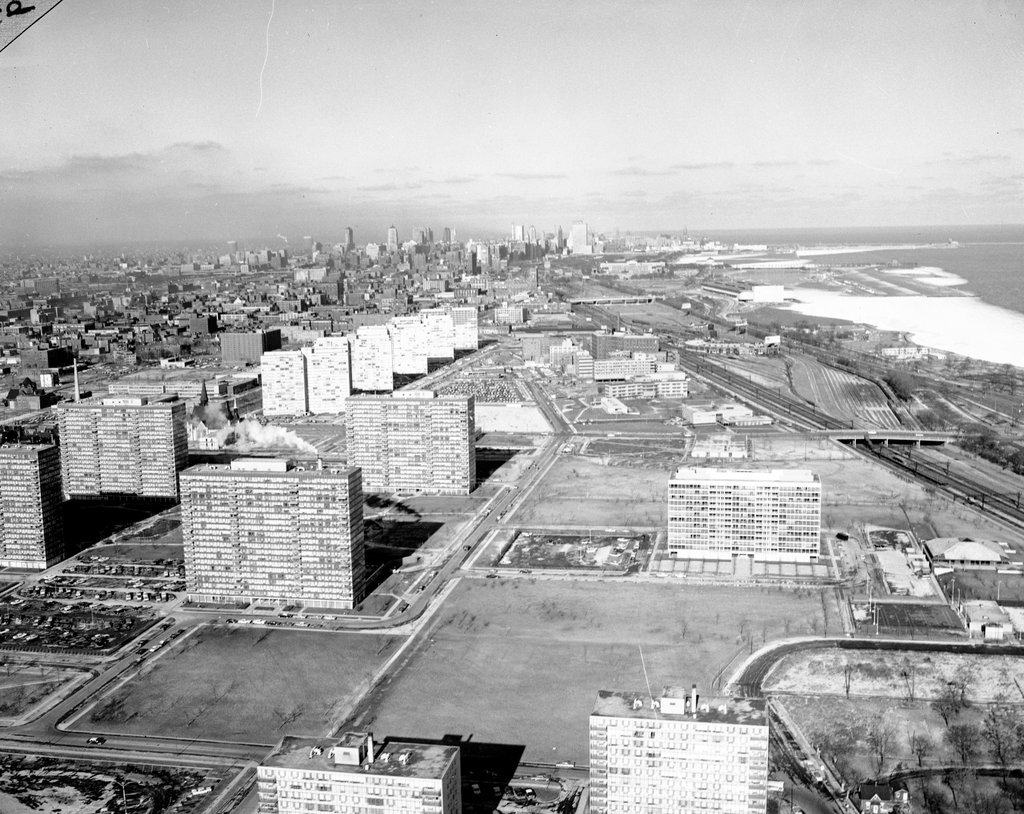 Lake Meadows housing development - Chicago Sun-Times