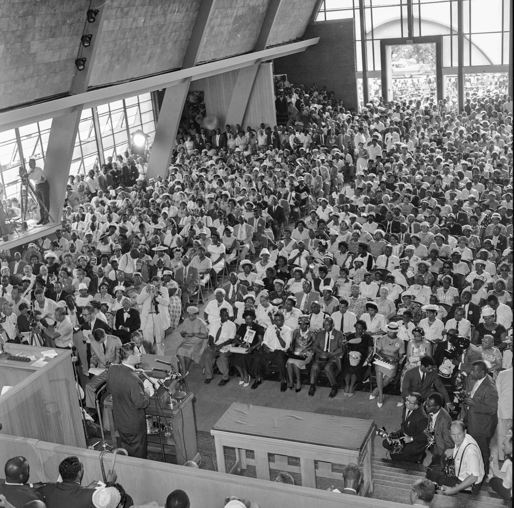 Governor Nelson Rockefeller speaking at NAACP rally - Chicago Sun-Times