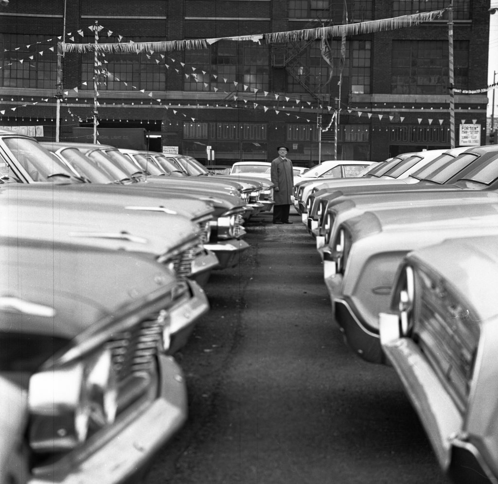 Litsinger Motor Co. - Chicago Sun-Times