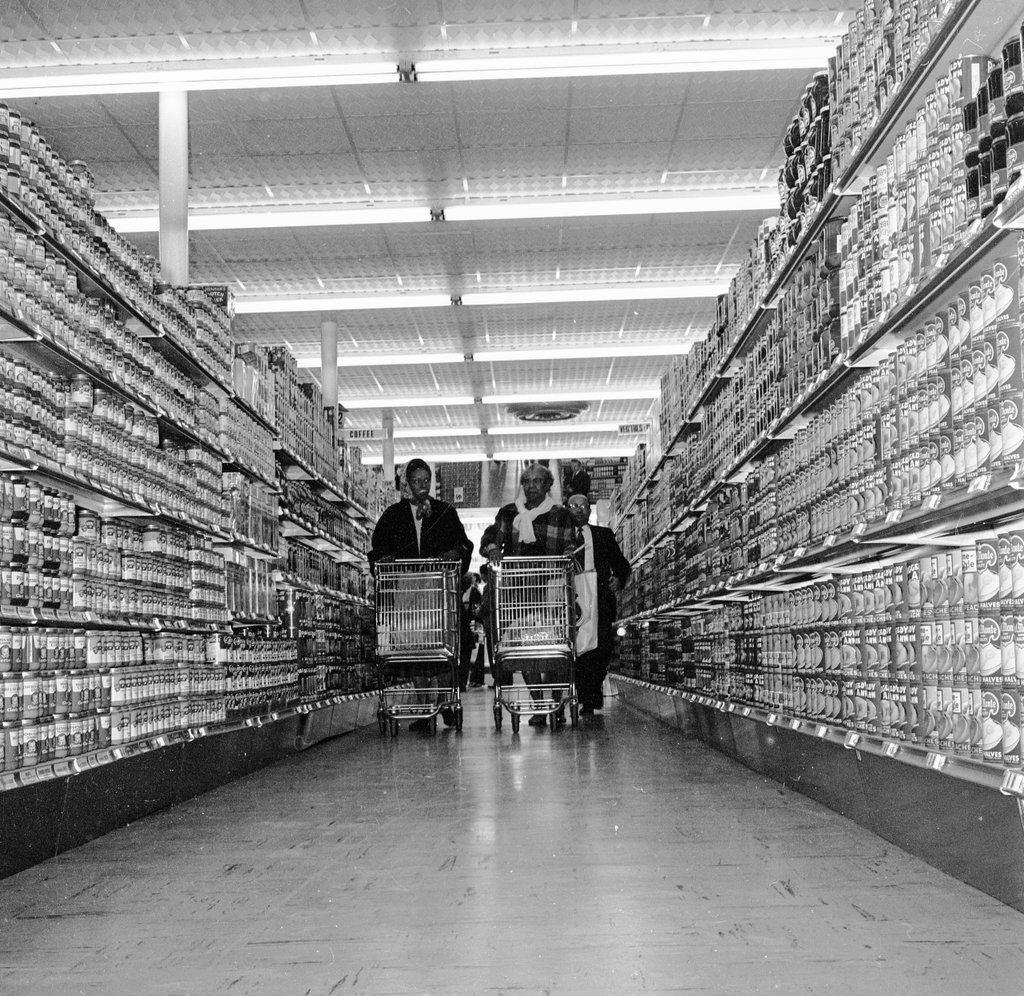 Grand opening of D&S Supermarkets in Chatham - Chicago Sun-Times