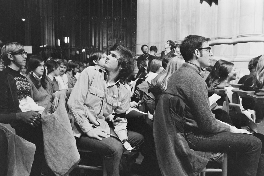 Moratorium to End the War in Vietnam rally - Haun, Declan, 1937-1994