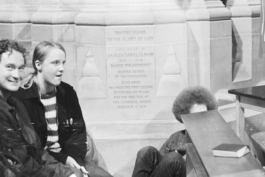 Moratorium to End the War in Vietnam rally - Haun, Declan, 1937-1994