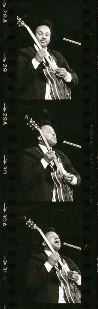 Otis Rush performing - Flerlage, Raeburn, 1915-2002