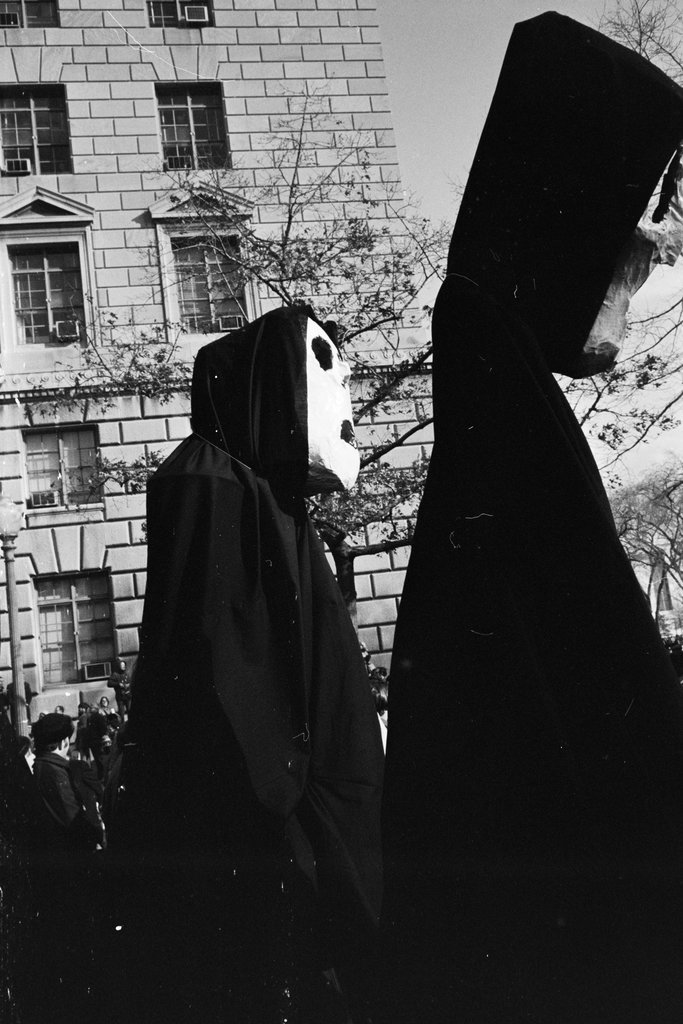 Moratorium to End the War in Vietnam march - Haun, Declan, 1937-1994