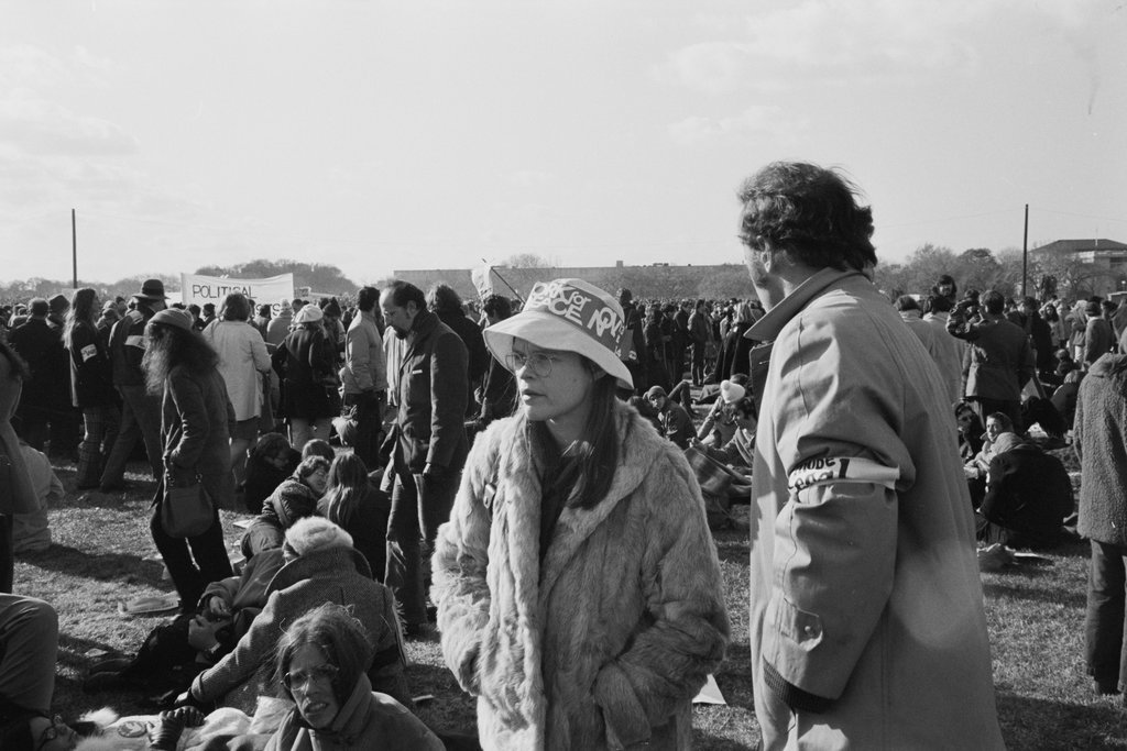 Moratorium to End the War in Vietnam march - Haun, Declan, 1937-1994