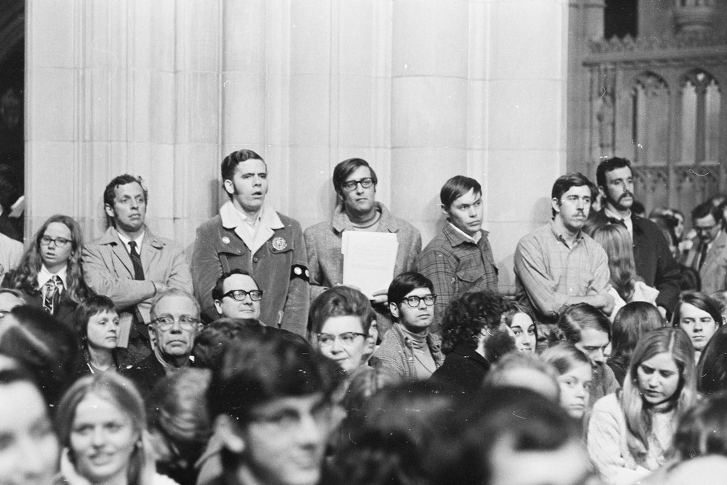 Moratorium to End the War in Vietnam rally - Haun, Declan, 1937-1994
