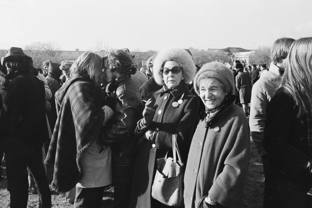 Moratorium to End the War in Vietnam march - Haun, Declan, 1937-1994