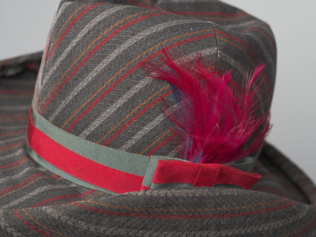 Men's hat from suit ensemble - Piper, Scotty