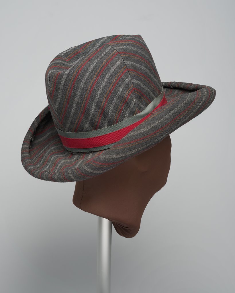 Men's hat from suit ensemble - Piper, Scotty
