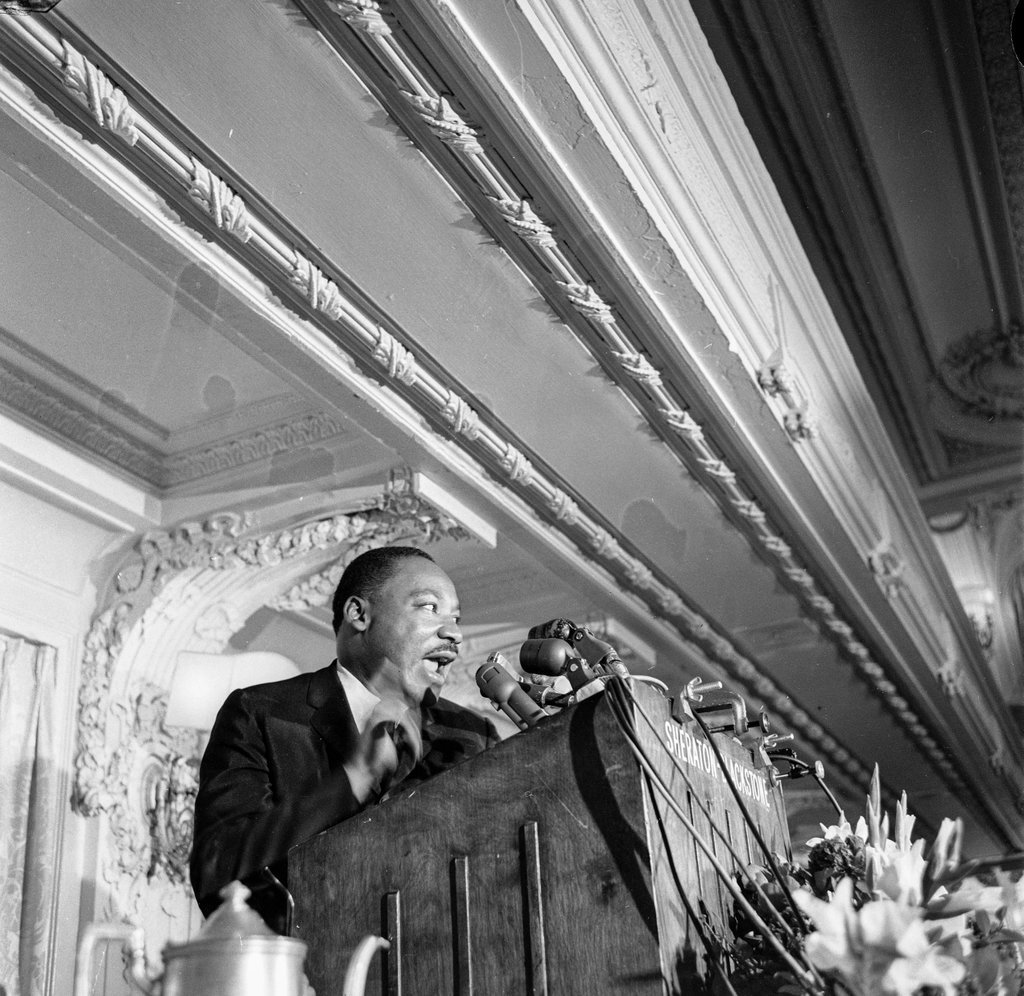 Dr. Martin Luther King Jr. speaking at the Sheraton-Blackstone Hotel - Chicago Sun-Times