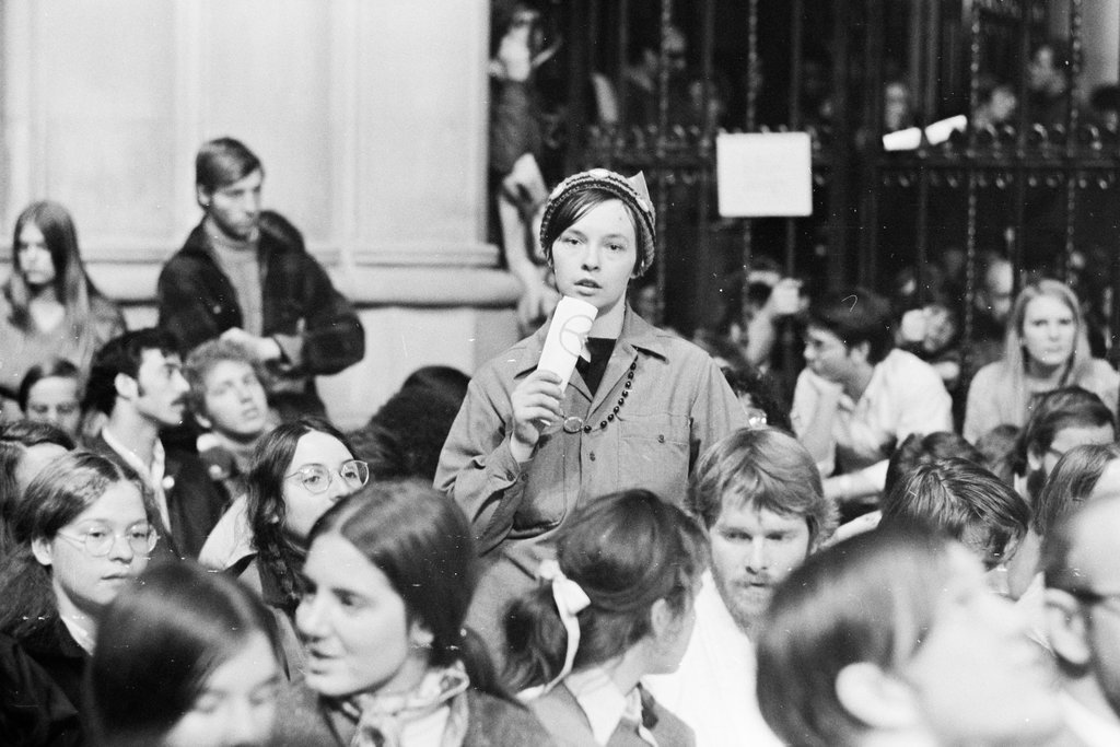 Moratorium to End the War in Vietnam rally - Haun, Declan, 1937-1994