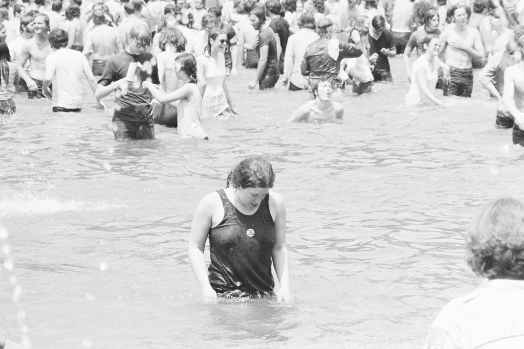 Anti-war protest in Washington, D.C. - Haun, Declan, 1937-1994