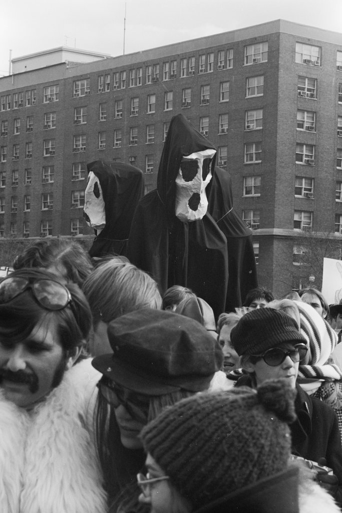 Moratorium to End the War in Vietnam march - Haun, Declan, 1937-1994