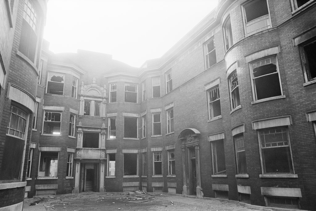 Woodlawn neighborhood - Haun, Declan, 1937-1994