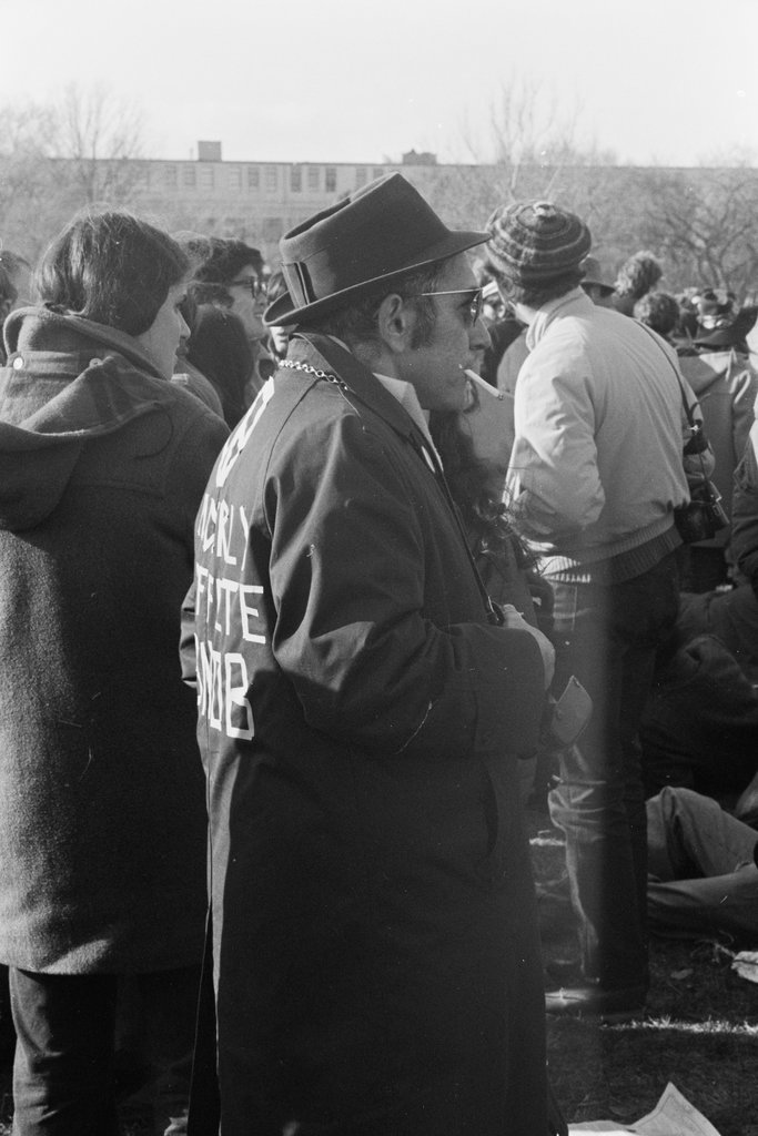 Moratorium to End the War in Vietnam march - Haun, Declan, 1937-1994