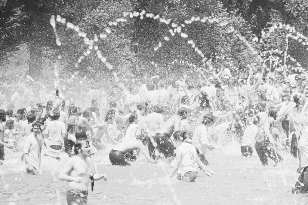 Anti-war protest in Washington, D.C. - Haun, Declan, 1937-1994