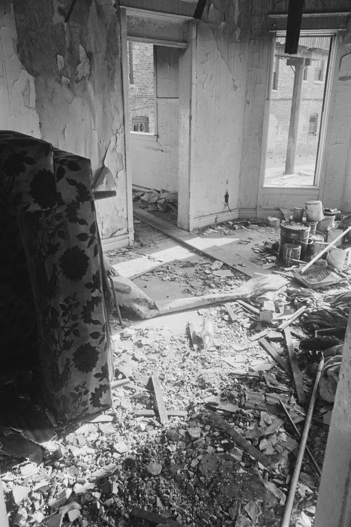Woodlawn neighborhood - Haun, Declan, 1937-1994