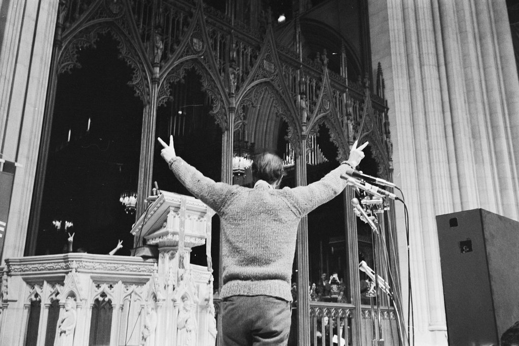 Moratorium to End the War in Vietnam rally - Haun, Declan, 1937-1994