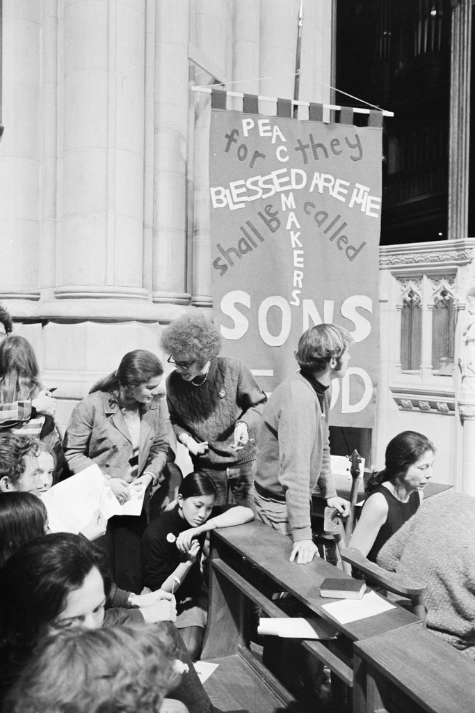 Moratorium to End the War in Vietnam rally - Haun, Declan, 1937-1994