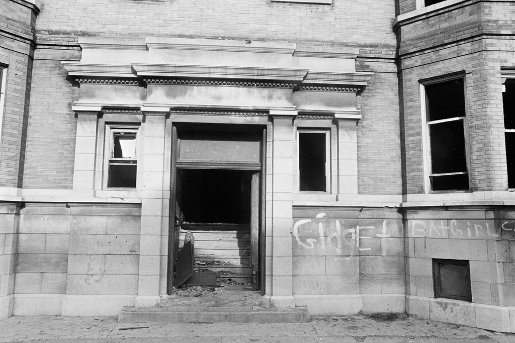 Woodlawn neighborhood - Haun, Declan, 1937-1994