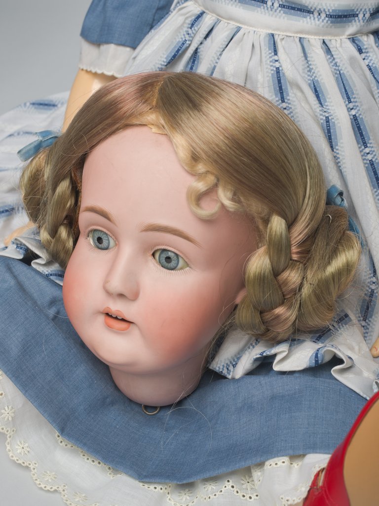 Marshall Field & Company wood and porcelain doll - Marshall Field & Company