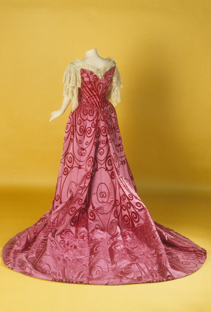 Evening dress by House of Worth - House of Worth (Firm)