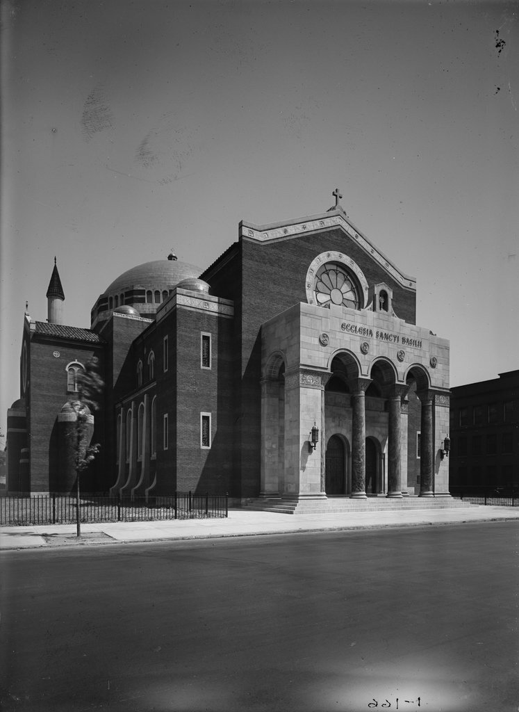 St. Basil Catholic Church in Chicago (Ill.) - Trowbridge, Raymond W., 1886-1936