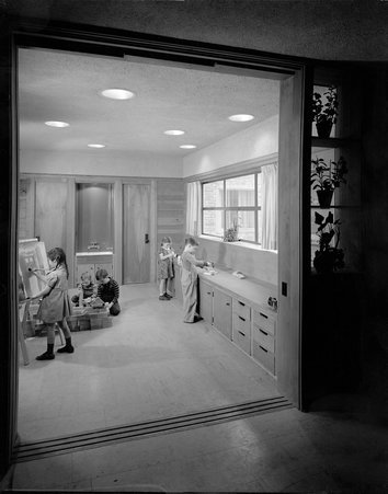 Art room in Crow Island School in Winnetka - Hedrich, Kenneth A. for Hedrich-Blessing