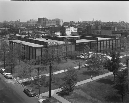 Chicago History Museum Images - Aerial view of S. R. Crown Hall