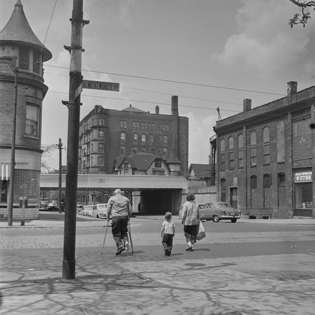 Crossing at 66th Street and Wentworth Avenue in Englewood - Mead, Mildred