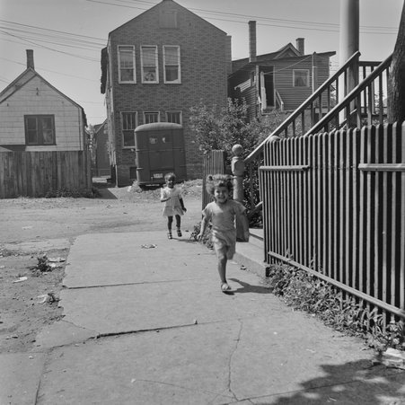 Children at the intersection of West 46th Street and South Wells Street in Fuller Park - Mead, Mildred