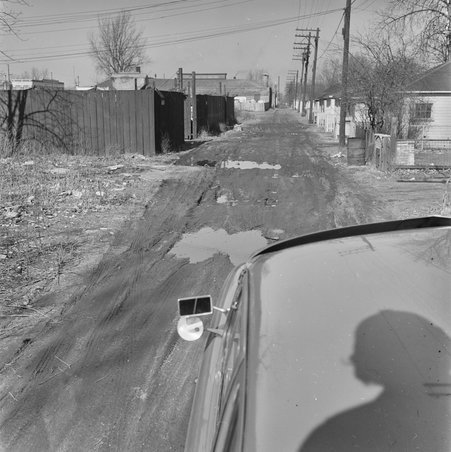 Alley in the 76th block of South State Street in Greater Grand Crossing - Mead, Mildred