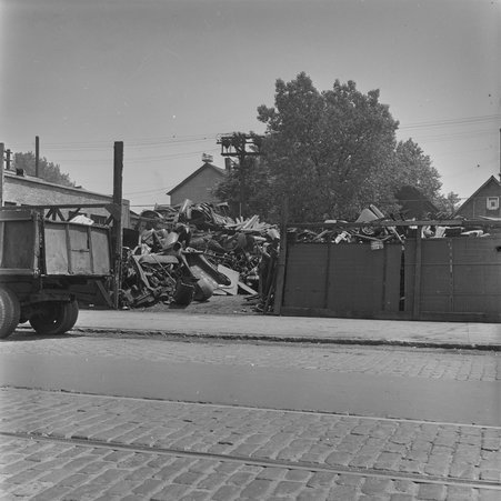 Junkyard at West 53rd Street and South Wentworth Avenue in Fuller Park - Mead, Mildred