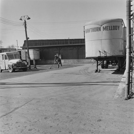 Trailer at East 68th Street and South State Street in Greater Grand Crossing - Mead, Mildred