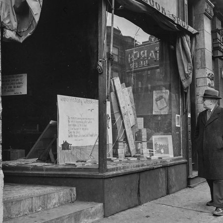 Community Book Shop in Hyde Park - Mead, Mildred