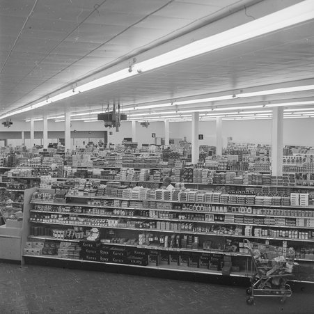 Hyde Park Co-op at 5535 South Harper Avenue in Hyde Park-Kenwood - Mead, Mildred