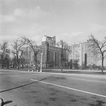 5th Army Headquarters in Hyde Park - Mead, Mildred