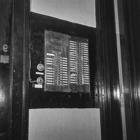 Doorbell at 5340 South Cornell Avenue in Hyde Park - Mead, Mildred