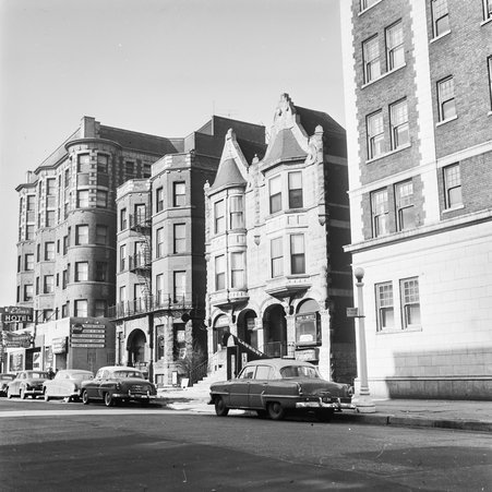 1644 East 53rd Street in Hyde Park - Mead, Mildred