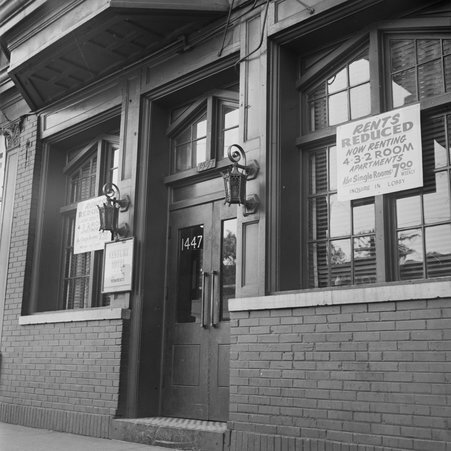 New Kentucky Hotel at 1447 East 55th Street in Hyde Park-Kenwood - Mead, Mildred