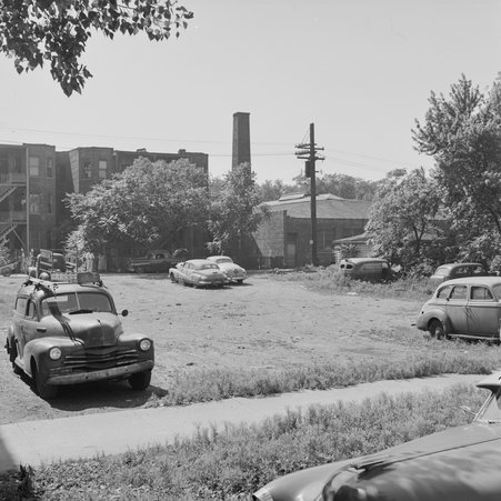 Vacant lot on the 53rd block on South Maryland Avenue in Hyde Park-Kenwood - Mead, Mildred