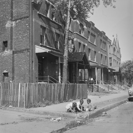 814-824 East Bowen Avenue in Hyde Park-Kenwood - Mead, Mildred
